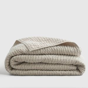 Quince European Linen Cotton Stitch Quilt in Natural size Full/Queen